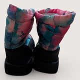 Watercolour Pink Snowboots. Size 7