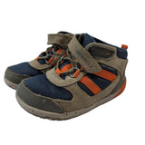 Merrell Hiking Boots. C7